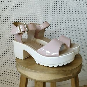 Chunky Cleated Platform Sandal in Pink/White 8